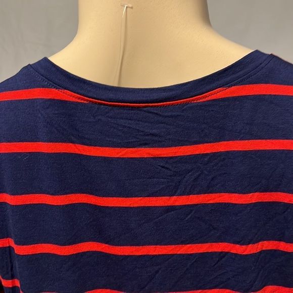 ⭐️3/$40⭐️ BCBG eneration striped dress - Picture 4 of 6